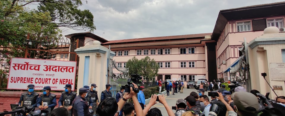 प्रतिनिधिसभा पुन:स्थापना र देउवालाई प्रधानमन्त्री नियुक्त गर्नुपर्ने मागसहित सर्वोच्चमा रिट दर्ता