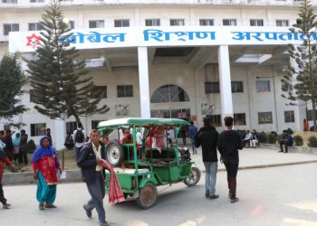 अक्सिजन अभाव हुँदा भर्ना भएका संक्रमितको उपचारमा समस्या