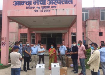मेची अभियानले दियो दुईवटा पालिकालाई मा पाँचवटा ‘अक्सिजन कन्सन्ट्रेटर’