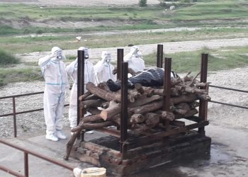 झापामा पहिलो पटक नेपाल स्काउट प्रदेश नम्बर १ द्वारा कोरोना संक्रमितको शव व्यवस्थापन