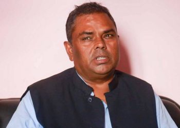जसपामा कारबाहीकाे हाेडबाजी, ठाकुर पक्षले अध्यक्ष यादवलाई साधारण सदस्यबाटै निकाल्याे