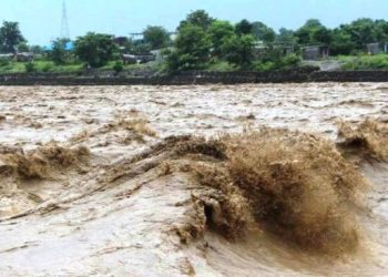 अविरल वर्षाका कारण झापाका साना सोल्सा र खोलामा समेत बाढी,  सतर्क रहन मौसम विभागको चेतावनी