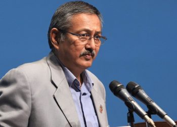 एमाले सांसदको नाराबाजीबीच प्रतिनिधिसभाको तेस्रो बैठकमा राजनीतिक दलसम्बन्धी अध्यादेश टेबल
