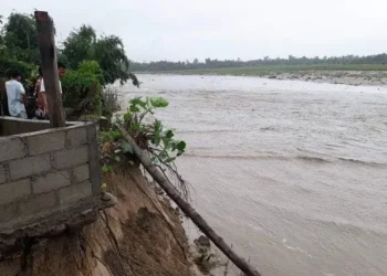 लगातारको वर्षासँगै आएको बाढीले झापाका विभिन्न ठाँउमा डुवान