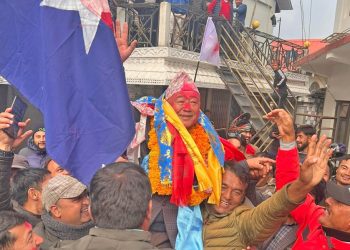 पूर्वप्रधानमन्त्री झलनाथ खनाललाई हराउँदै एमालेका महेश बस्नेत विजयी