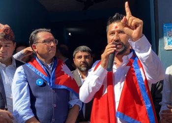 स्वर्णिम वाग्लेले गरे मनोनयन दर्ता
