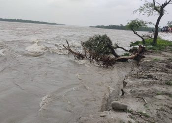 सप्तकोशी नदीमा आएको बाढीले श्रीलङ्का टापुमा कटान तीव्र