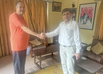 नेकपा एकीकृत समाजवादीको नयाँ नेतृत्वमा झलनाथको समर्थन घनश्यामलाई