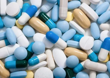 जथाभावी एन्टिबायोटिक औषधि सेवनले समस्या :    चिकित्सकले आफूखुसी जथाभावी एन्टिबायोटिक औषधि सेवन गर्न दिने आरोप