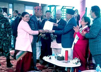 प्रधानमन्त्री ओली समक्ष बुझायो मेचीनगरले ३१ बुँदे योजना तथा कार्यक्रमको अनुरोध पत्र