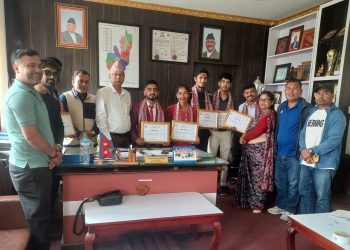 निःशुल्क तयारी कक्षा सञ्चालन गर्ने  ६ जना युवालाई मेचीनगरको सम्मान