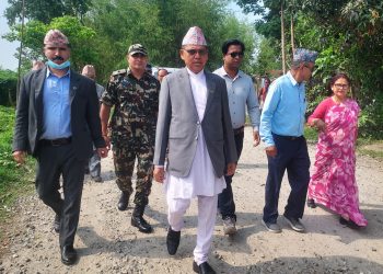 मन्त्री दाहालले गरे मेचीनगरको सडक निरीक्षण