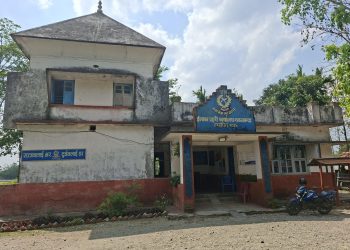 आफैँ असुरक्षित बन्दैं स्थानीयवासीलाई सुरक्षा दिदैँ प्रहरी