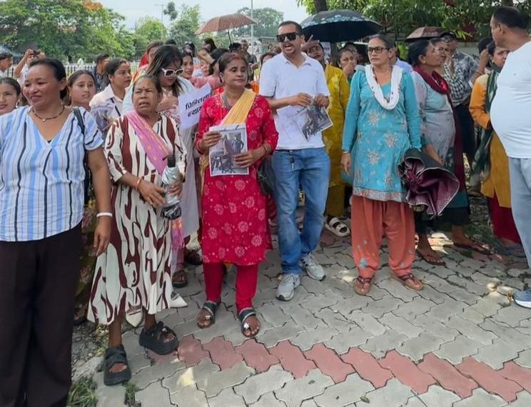 मौसमीलाई न्याय माग्दै प्रदर्शन