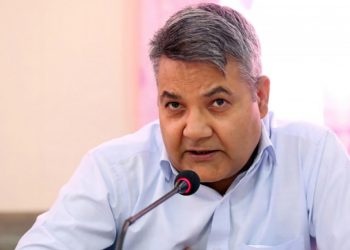एमालेभित्र खैलाबैला: नेतृत्वको ‘वाम एकता’ रटानमाथि गोकुल बाँस्कोटाको तिखो प्रहार, भने– ‘फुटेको हाँडी जोड्ने लालसायुक्त रोग’