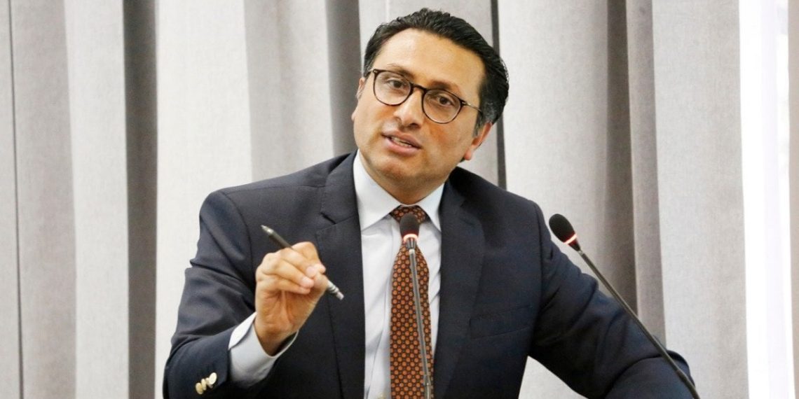 ह्वाट्सएपजस्तै सरकारी म्यासेजिङ एप बन्दै: विदेशी सर्भरमा डाटा जाँदैन, अर्बौँ रुपैयाँ बचत गर्ने अर्थमन्त्री वाग्लेको दाबी