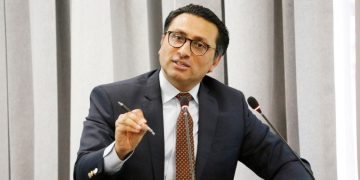 ह्वाट्सएपजस्तै सरकारी म्यासेजिङ एप बन्दै: विदेशी सर्भरमा डाटा जाँदैन, अर्बौँ रुपैयाँ बचत गर्ने अर्थमन्त्री वाग्लेको दाबी