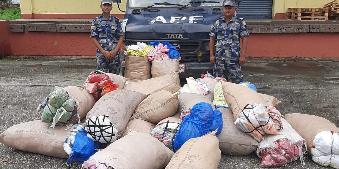 सात लाख रुपैयाँ भन्दाबढिका कपडा नियन्त्रणमा