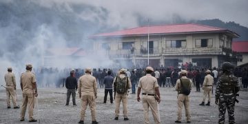 भारतको अरुणाचल प्रदेशमा जलविद्युत् बाँधविरुद्ध भएको प्रदर्शन