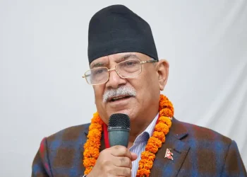 समसामयिक राजनीतिक विषयमा धारणा राख्दै गर्दाको दृश्य