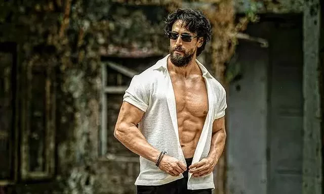 बलिउड अभिनेता टाइगर श्राफको तस्बिर